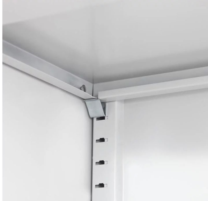 Lager|Zwei Stahlschrank - 195x120x60 - Tür RAL 7047 / Korpus RAL 7047